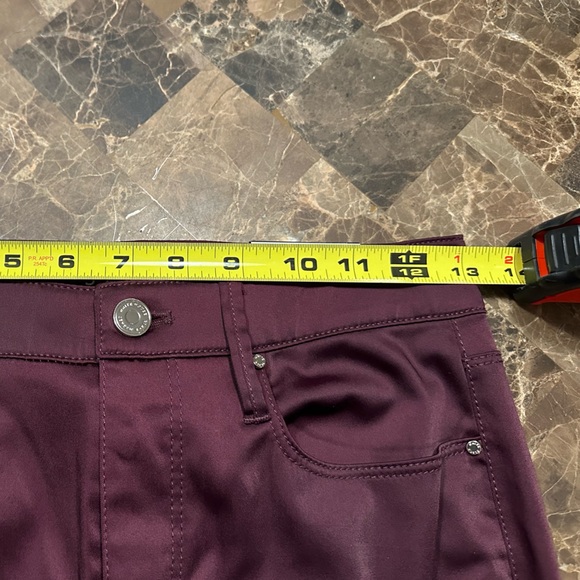 BNWT White House Black Market Burgundy Gleam Shine Dress Jeans Sz 00 - Picture 5 of 5